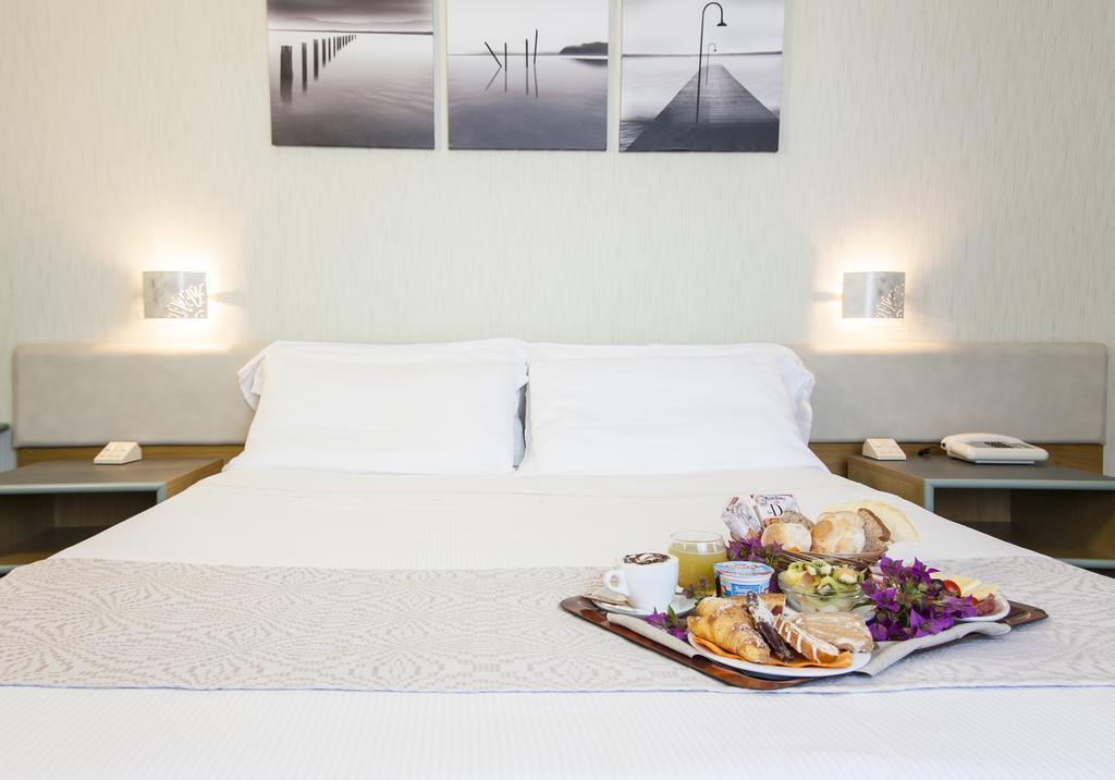 Best Western Hotel Residence Italia Quartu SantʼElena Extérieur photo